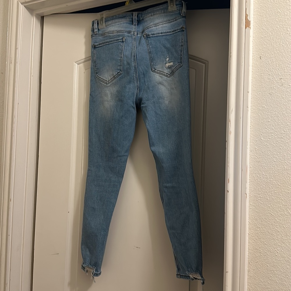 Distressed Jeans - Picture 2 of 4
